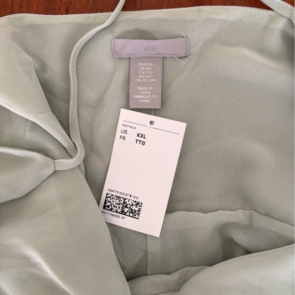 NWT H&M Pleated Sage Green Dress - Picture 2 of 2